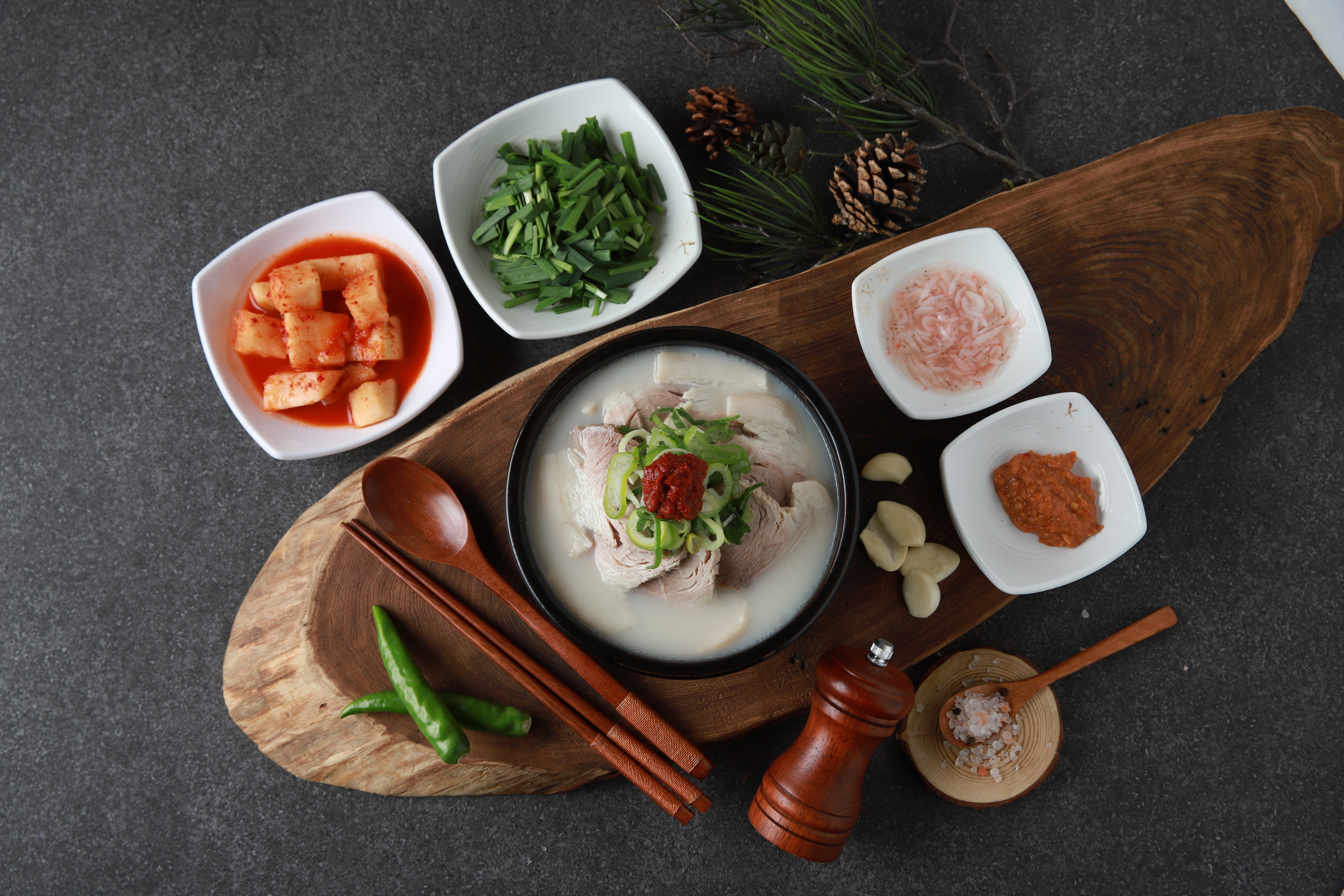 몽실종가 부산 돼지 국밥 국내산 고기 사골육수 전통 살코기 국밥 캠핑 해장 택배 : 부산돼지국밥 몽실종가