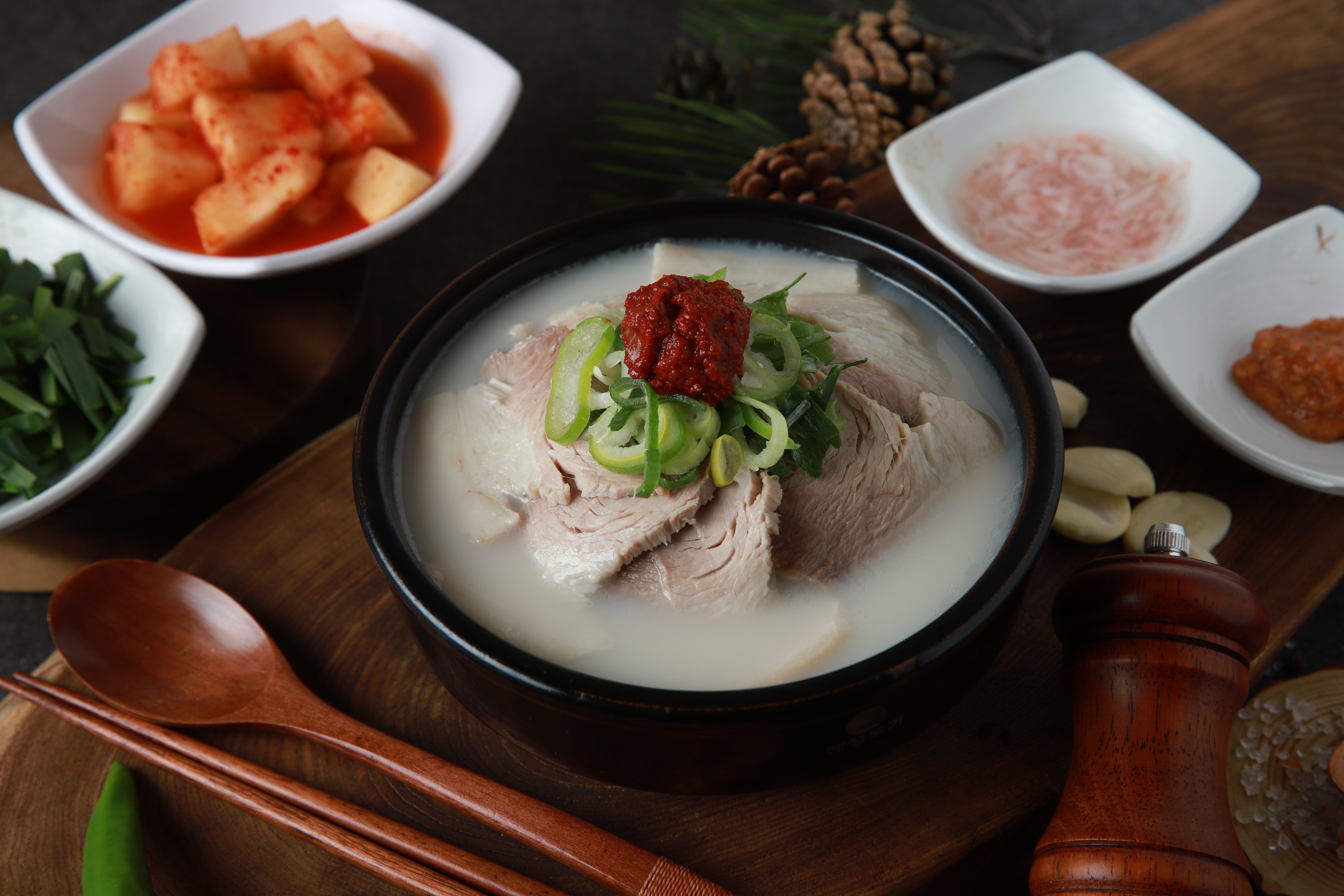 몽실종가 부산 돼지 국밥 국내산 고기 사골육수 전통 살코기 국밥 캠핑 해장 택배 : 부산돼지국밥 몽실종가