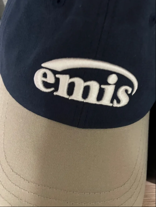 이미스 emis NEW LOGO MIX BALL CAP BEIGE/NAVY : 씬나나몰
