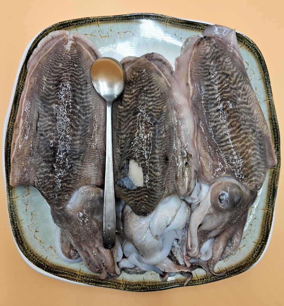 6시내고향 출연 / 백년가게 춘포수산 국산 갑오징어 1 kg : 익산춘포홍어회무침