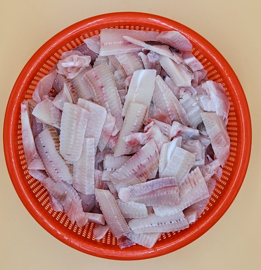 6시내고향 출연 / 백년가게 춘포수산 수입 홍어무침용 2 kg 4만원 : 익산춘포홍어회무침