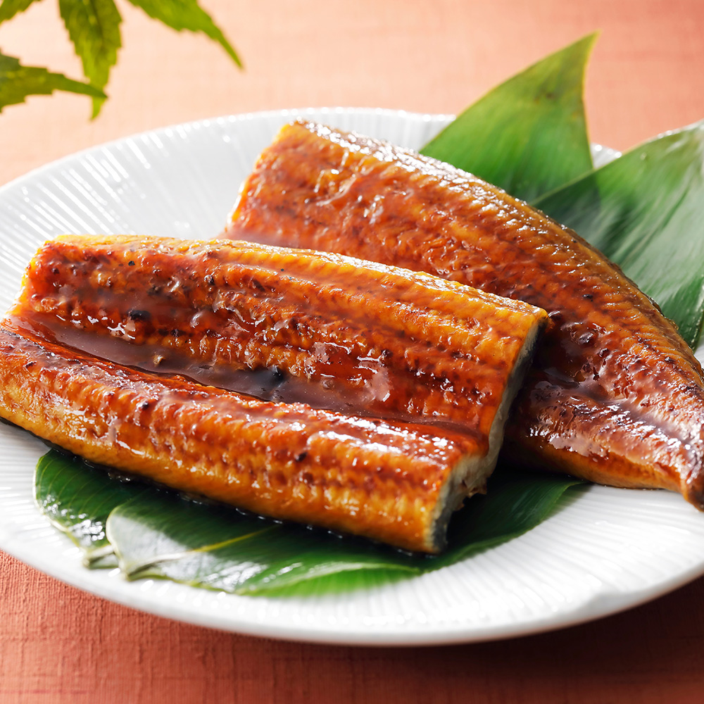[동림수산] 선물세트 코호 훈제연어 1.4kg내외 + 장어1kg 6미 + 날치알 150g 3팩 : 동림수산