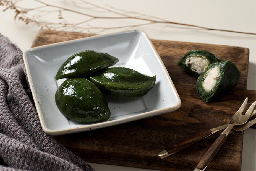 한산모시식품/아침식사 대용/찐 모시송편 (동부기피) 1kg(27ea) : 유진코리아