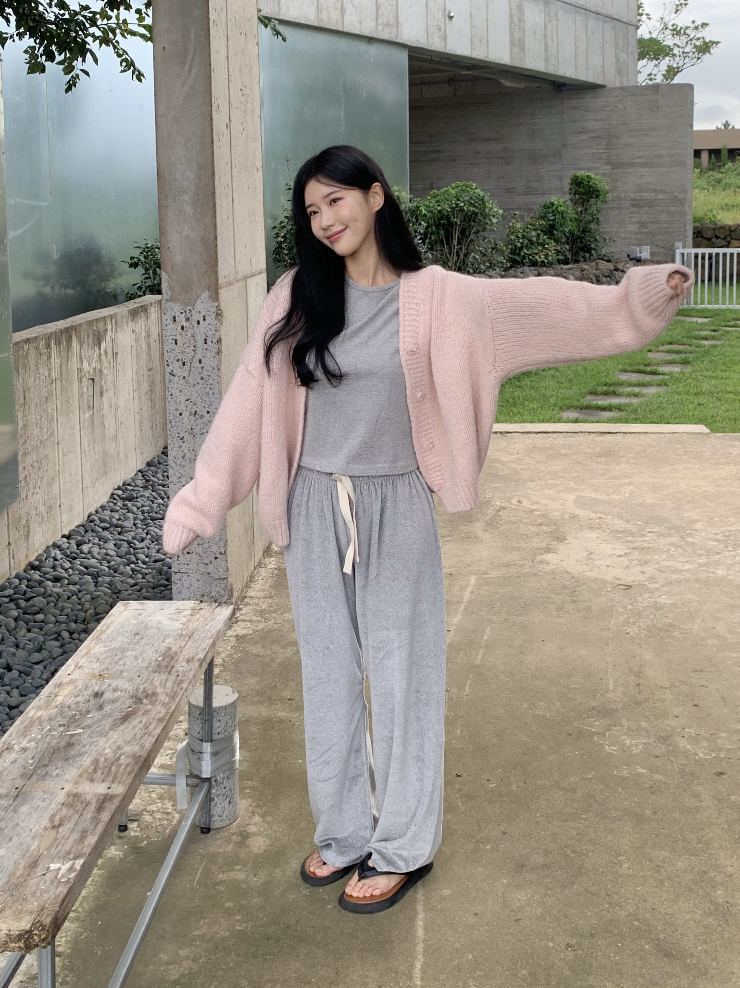 베이직 라운드 티셔츠 : 에이딘에이블