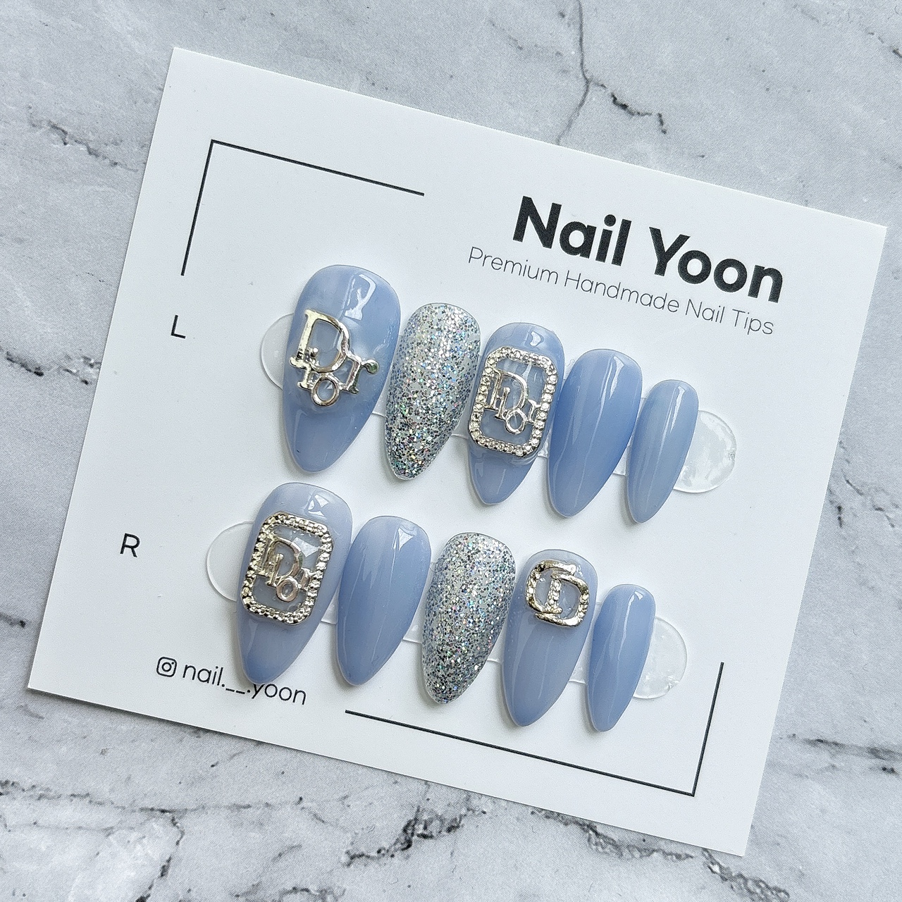 하늘 글리터 네일디자인 수제 네일팁 인조손톱 : NAIL YOON