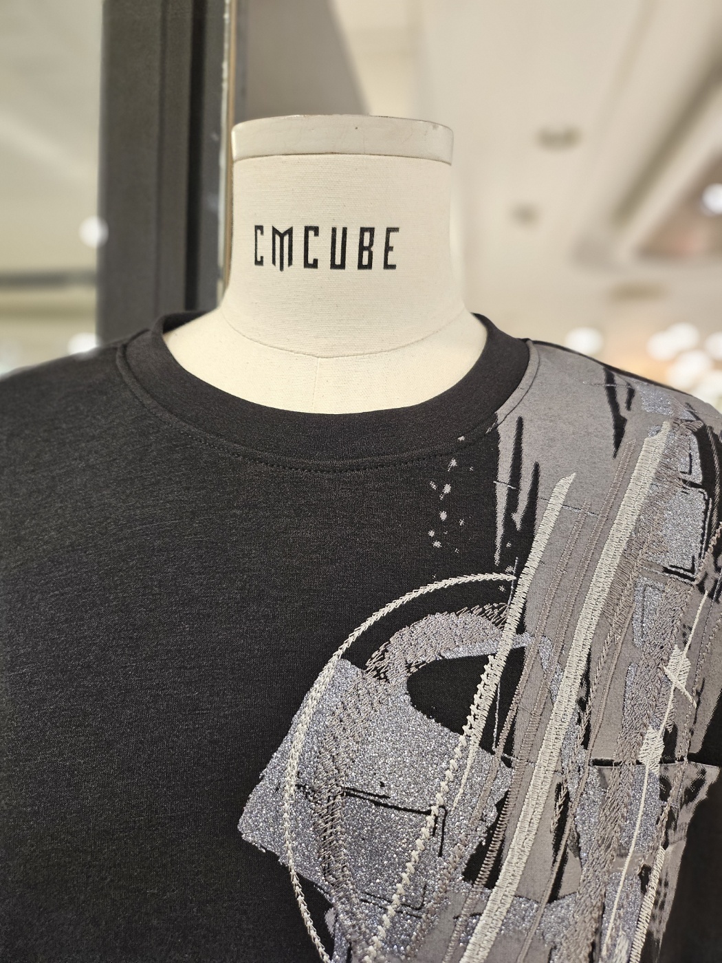 씨엠큐브 CMCUBE 페인트 포인트 티셔츠 동아수성점 CMLA24T38 : 동아 수성점 CM큐브