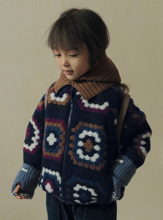 비엔 몽스 자카드 점퍼 : 엠버제이