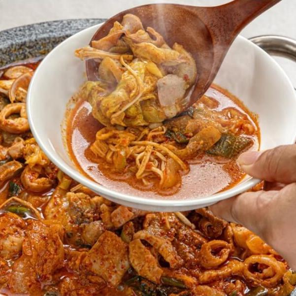 돼지곱창전골 밀키트 캠핑요리 간편식 1kg : 달팽이상점