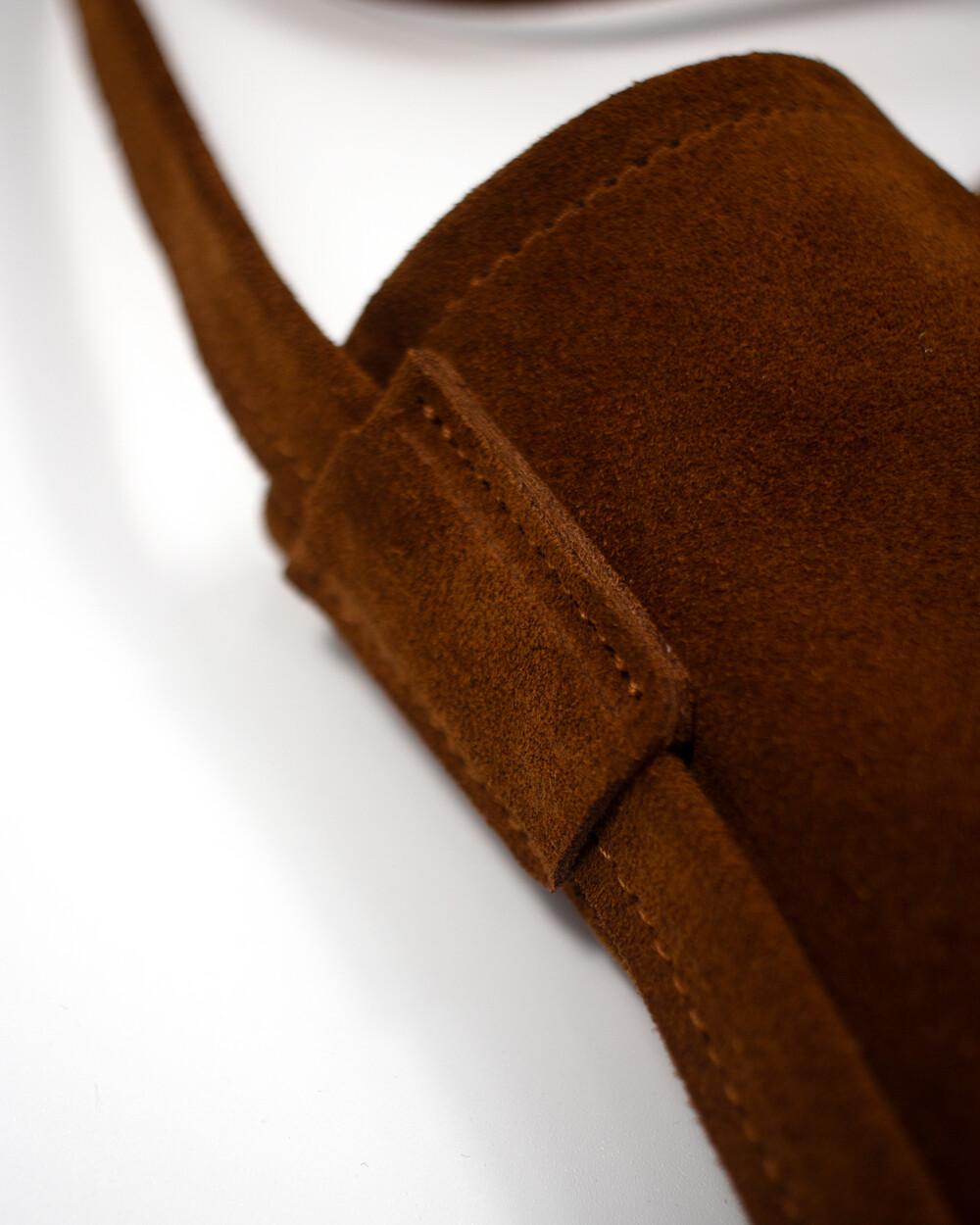 [CACTUS SEWING CLUB]  LEATHER SACOCHE -  BROWN / 캑터스 소잉 클럽 : BLUE SUNSET
