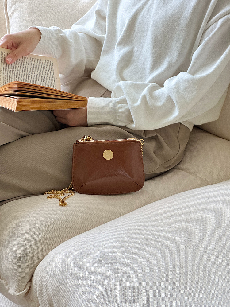 꼬떼드무아 Cotedemoi Ecrin mini double chain bag - Caramel 에크랑 미니 더블 체인백 카라멜 : 꼬떼드무아