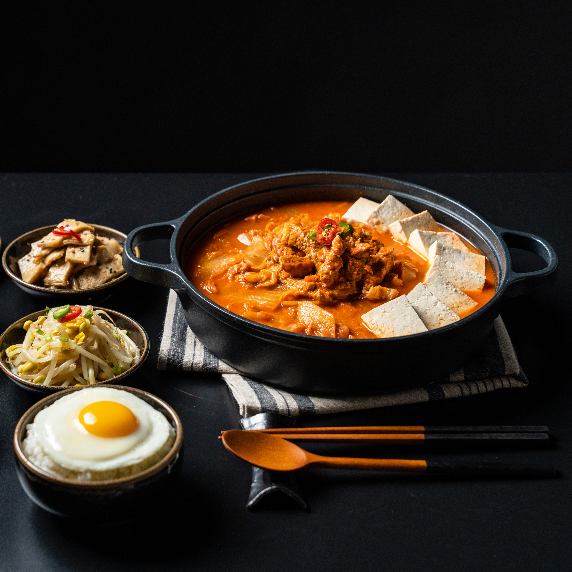 고기반 햄반 김치찌개 밀키트 & 캠핑요리 2~3인용 : 고기반 햄반 김치찌개