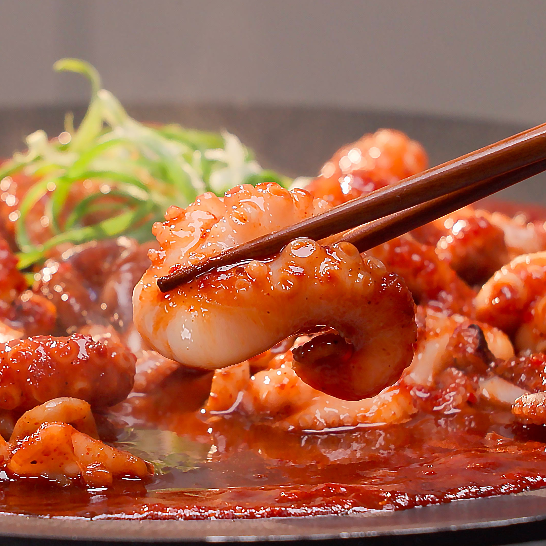 홍대쭈꾸미볶음 500g 수제양념 냉동간편식 택배 밀키트 안주 매운음식 반찬고민 해결 : 모모마켓 MOMO