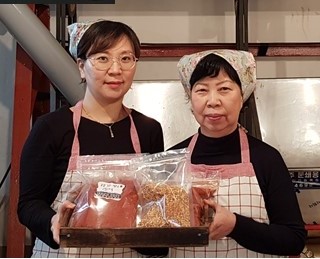 24년 햇고추가루 1근 보통맛 보통굵기(김치/김장) 순수맴맴 안매운 500g 세척고추 : 고추방앗간청주상회