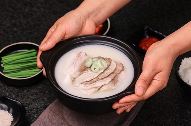 부산맛집 더도이종가집 돼지국밥(630g) 사골육수 국밥 해장국 밀키트 4개 : 더도이종가집