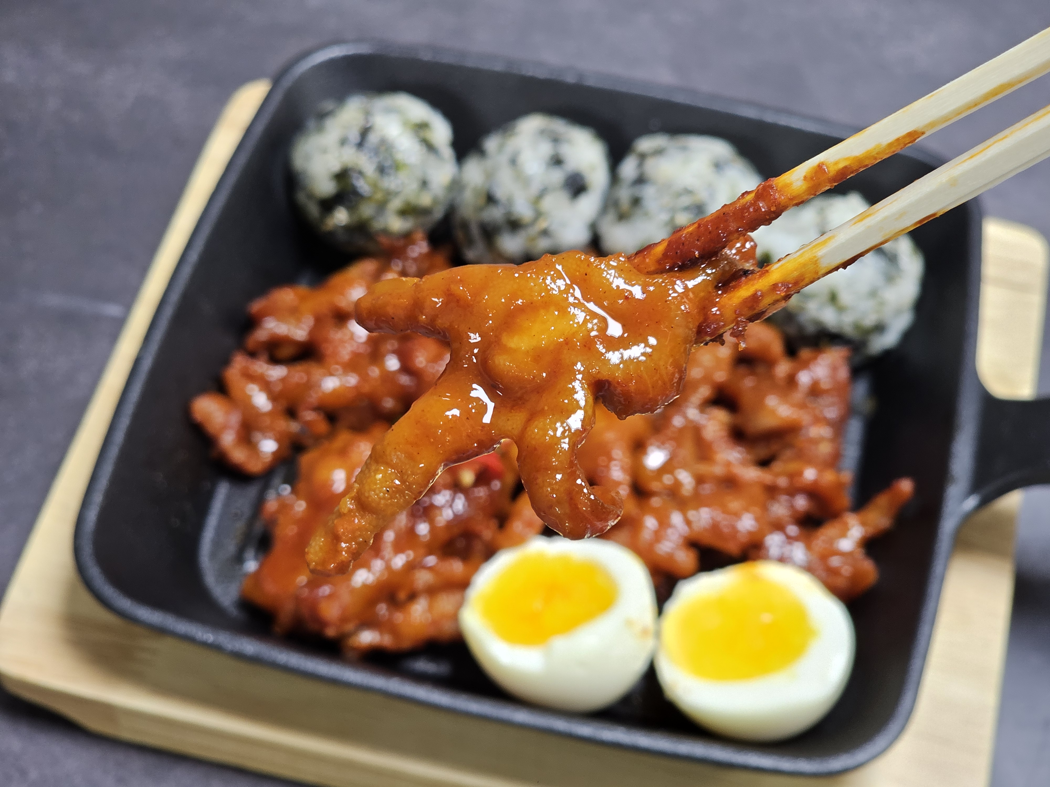불 닭발 무뼈닭발 튤립 매운 숯불 직화구이 마왕 : 건강바라기