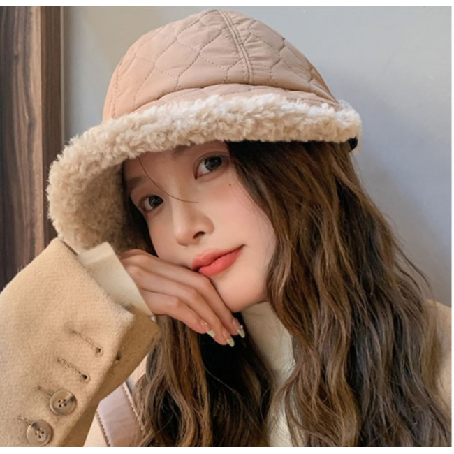 겨울 퀼팅 패딩 모자 와이드챙 털 방한모 조임끈 캡모자 세련됨 : 빛온