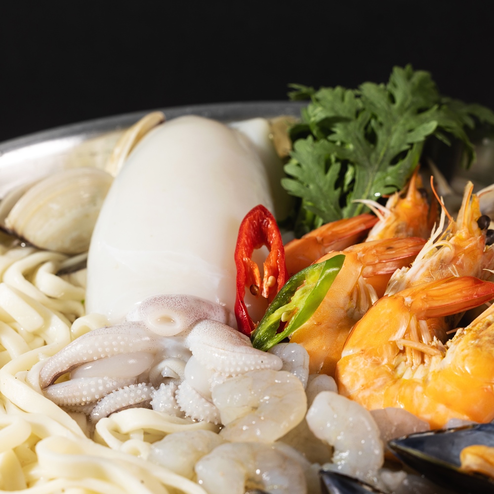 대도수산 해물칼국수 밀키트 갑오징어 캠핑요리 2인분 1.63kg : 대도수산