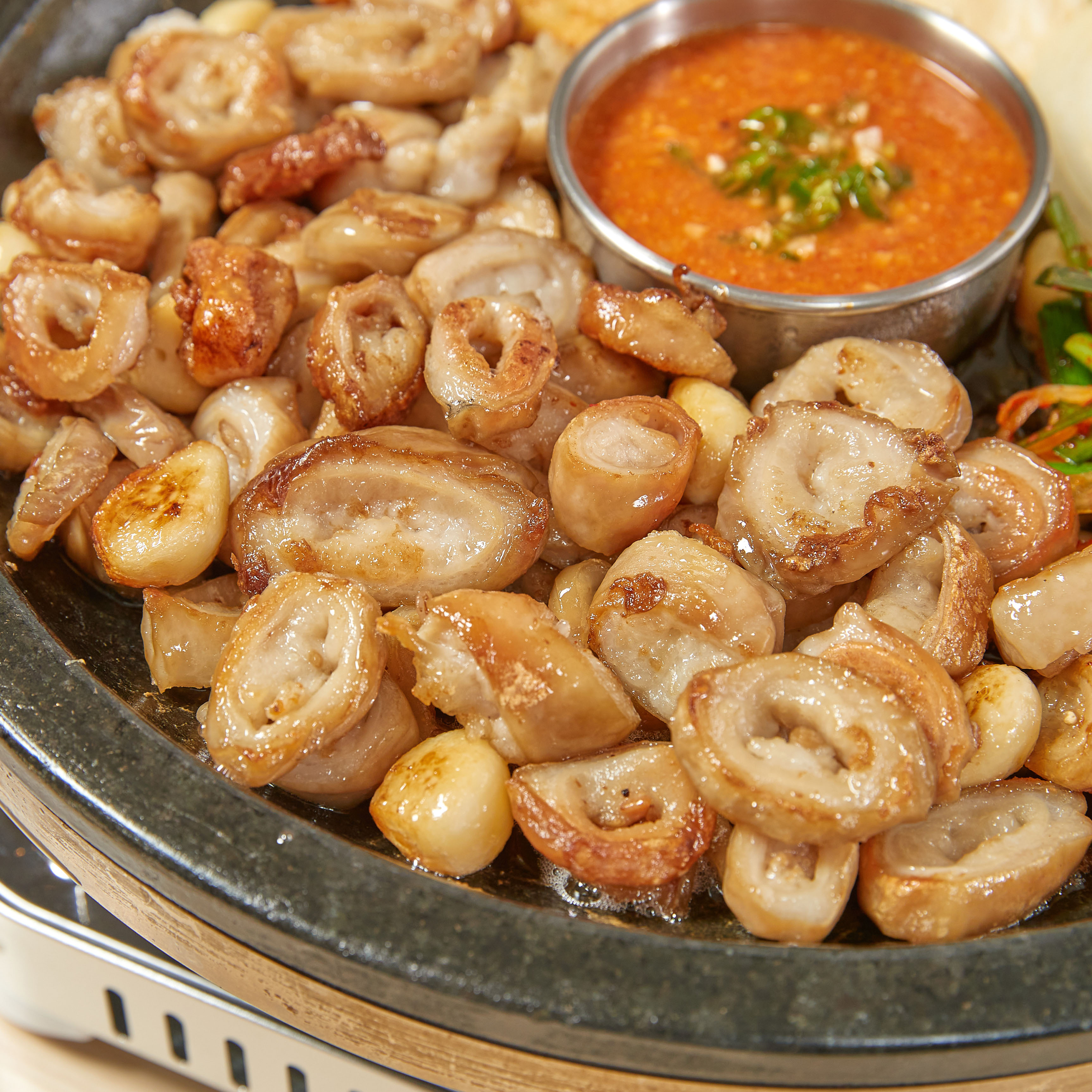 숙성 돼지 생막창 초벌 소 양념 막창 대창 소스 안주 고기 구이 캠핑 홈파티 500g : 삼삼막창