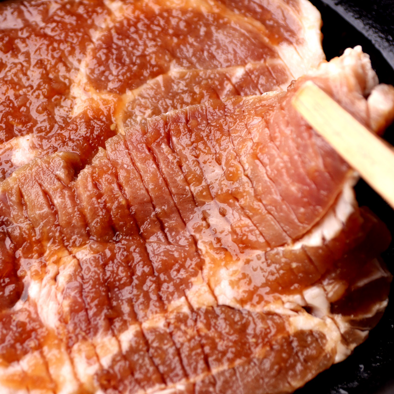 황칠먹은 돼지목살 양념구이 1kg : 여기집밥