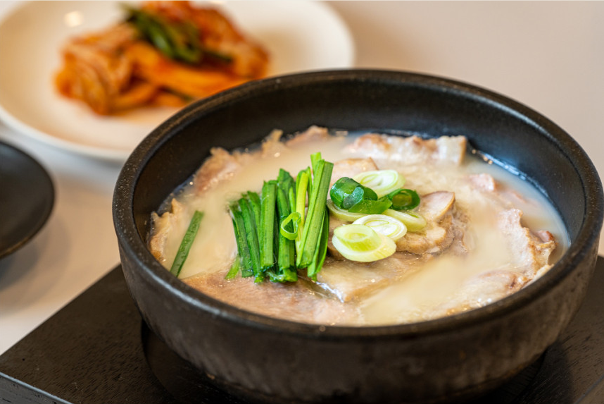 형제 돼지국밥 뽀얀 국물 국밥 진하고 깊은 맛 : 하이앤하이 스토어