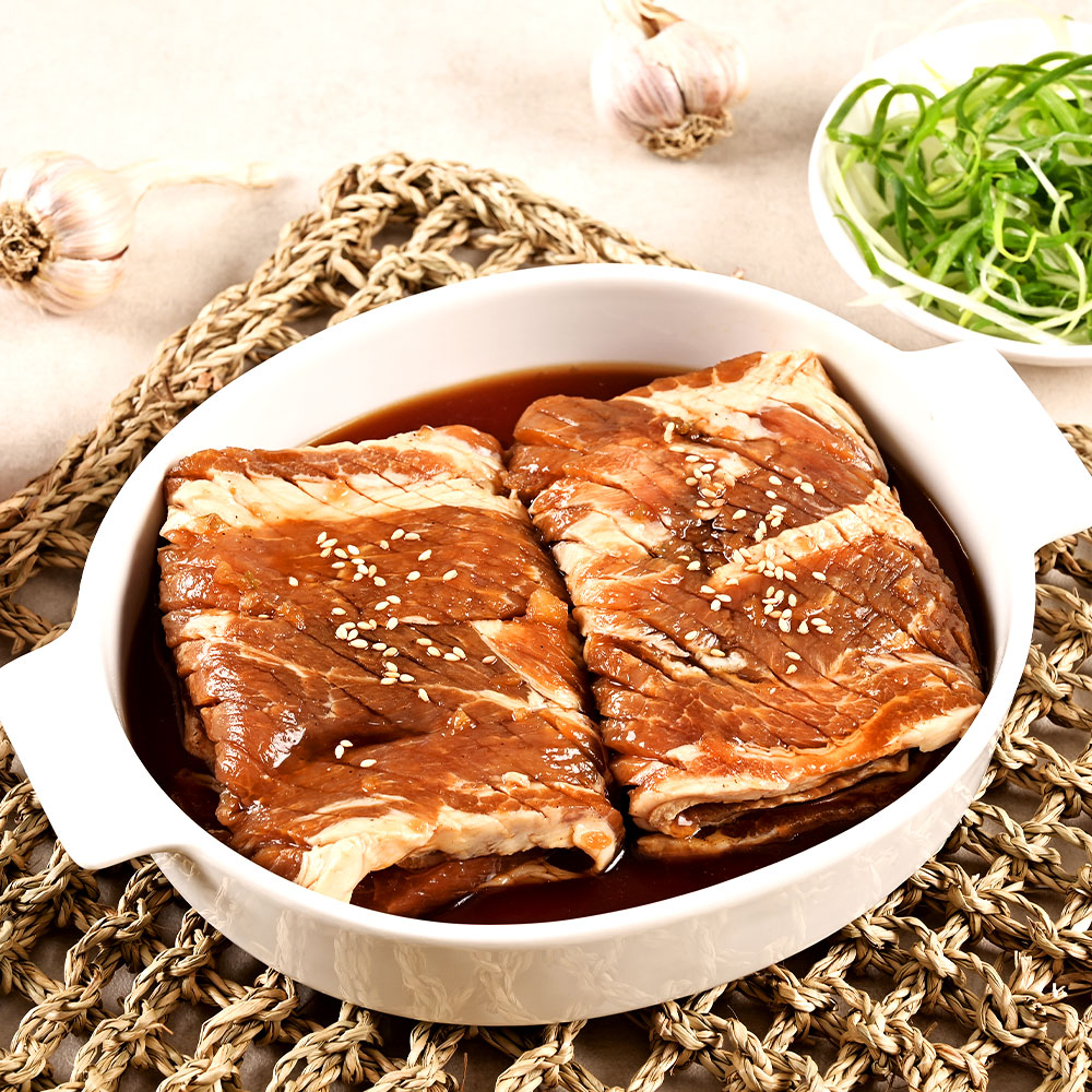 칼집 수제 돼지갈비 맛 두툼한 왕 양념구이 숯불 캠핑 돼지고기 700g : 집에서 먹자