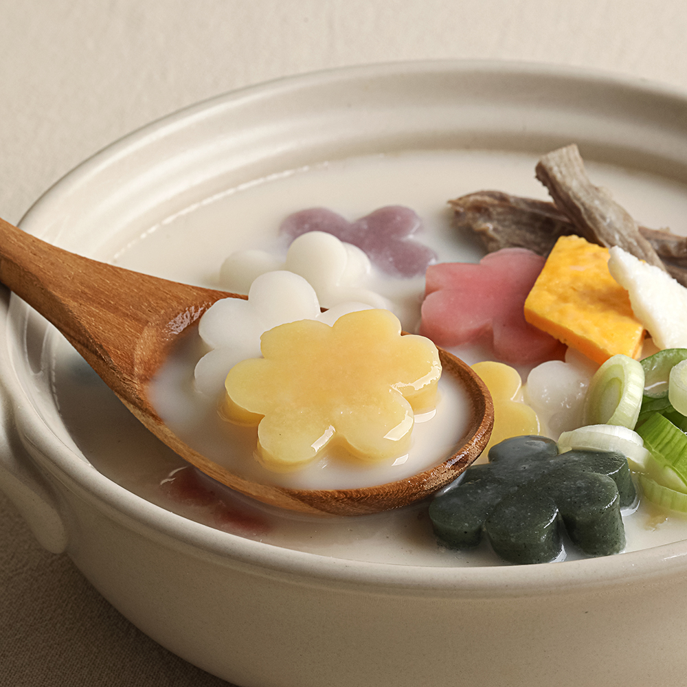 국내산 천연재료왁 쌀로 만든 오색 꽃 떡국떡 2팩 500g x 2 무료배송 : 루루와