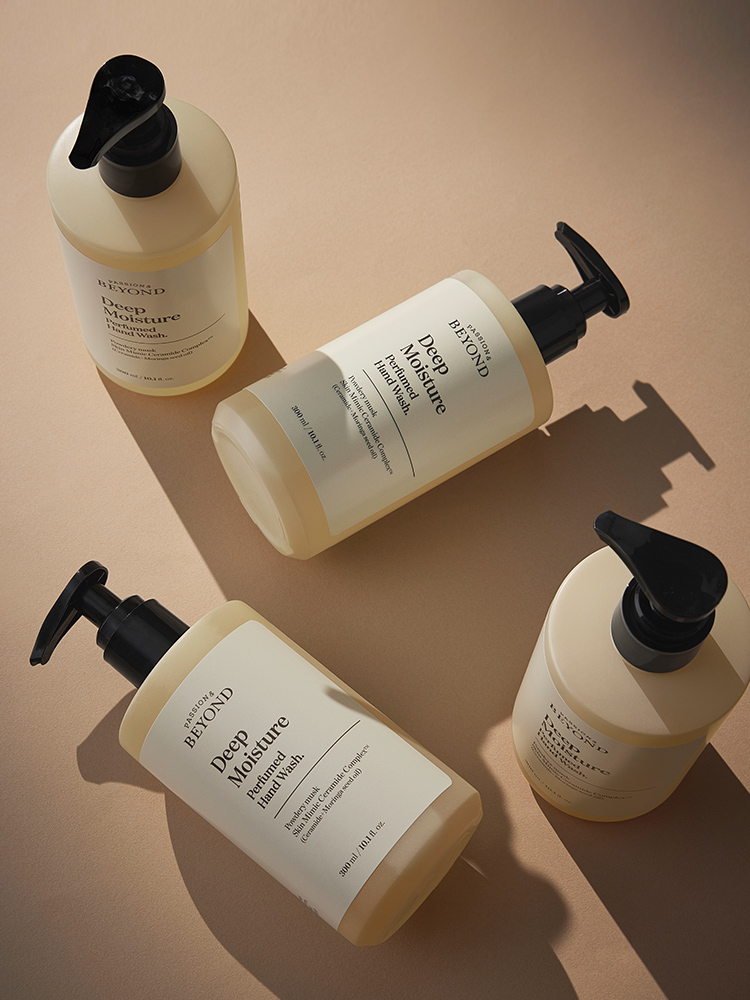 비욘드 딥모이스처 퍼퓸드 핸드워시 300 mL : 비욘드 Beyond