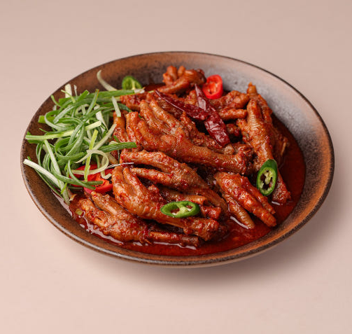 청춘불판 국물닭발 900g 대구진 매운 닭발 양념 닭발 불닭발 캠핑 혼술 안주 간편식 : 강남맛집