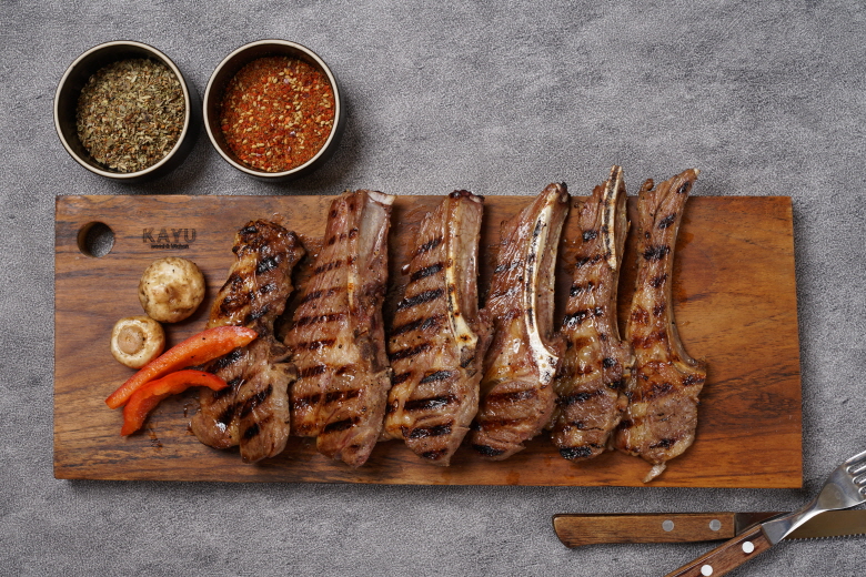 프리미엄 양갈비 숄더랙 500g + 500g (총 1kg) 프렌치랙, 숄더랙, 양꼬치 파티 캠핑 고기 스테이크 양고기 : 찬바다 - 신뢰와정직