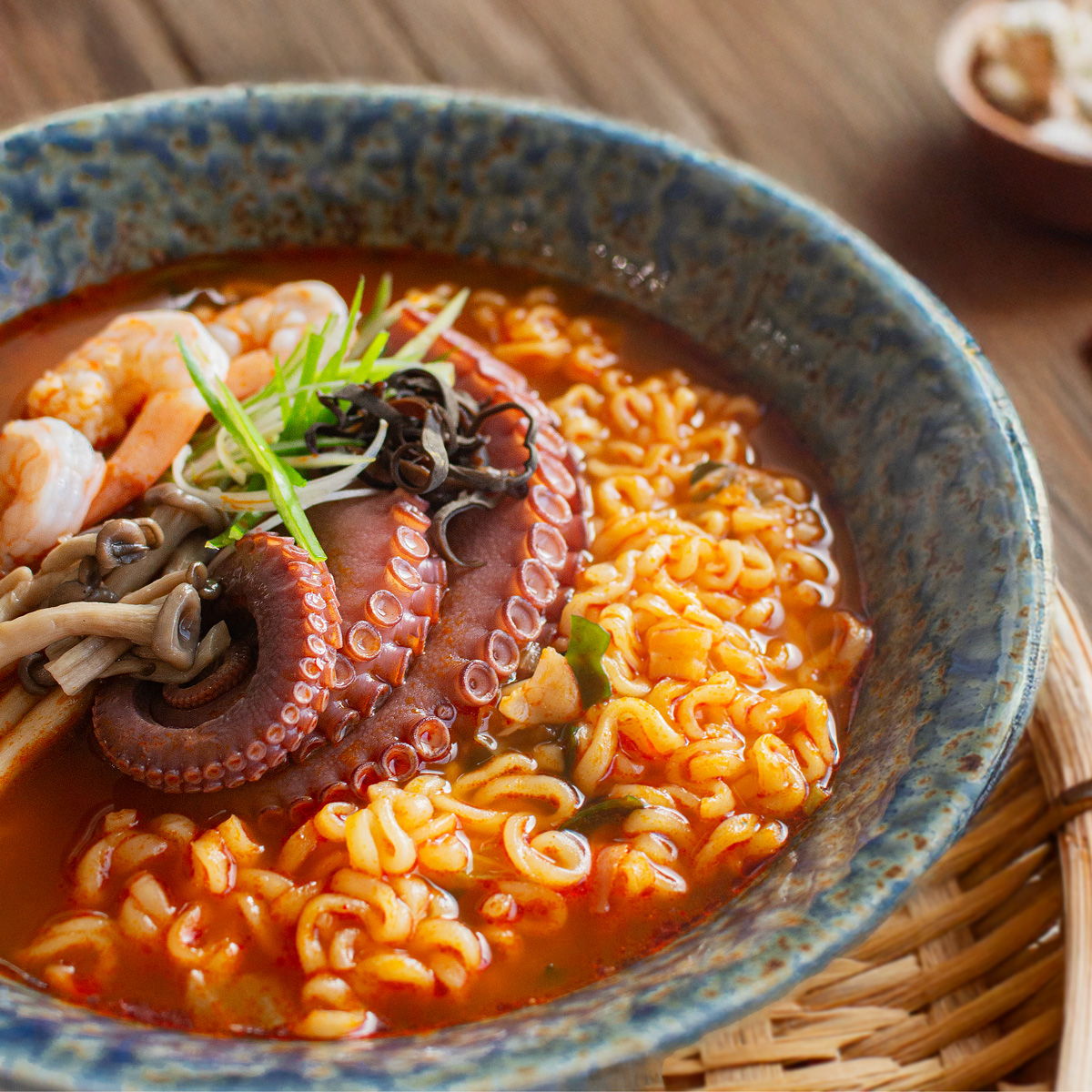 아주부 통영 산지직송 활돌문어  제수용 자숙문어 1kg (1-3미) : 아낌없이 주는 어부