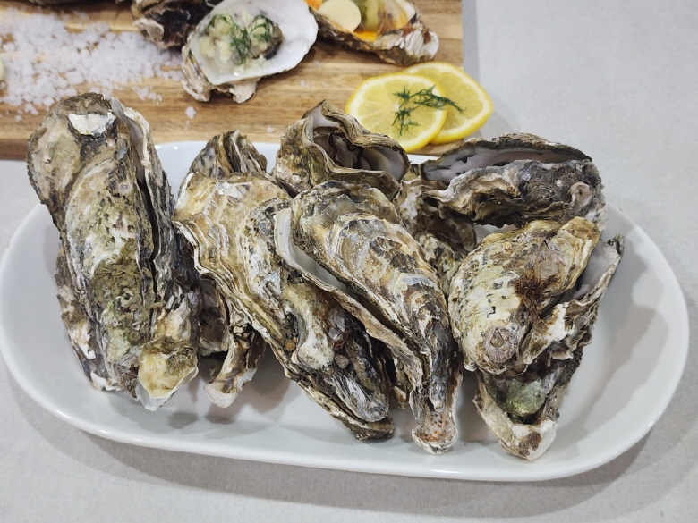 세척 국내산 제철석화 석굴 각굴 5kg 10kg 생굴 통영여수 : 온늘농수산