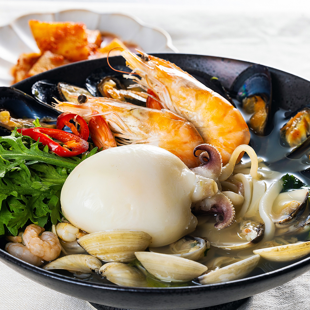 대도수산 해물 가득한 옛날 칼국수 밀키트 1.6kg : 햇살가득 햇님장터