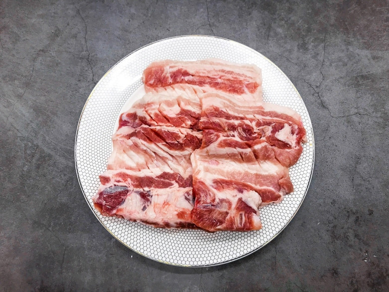 흑돼지 뼈삼겹살 500g 듀록 듀록삼겹 삼겹살 삼겹 : 정육장터