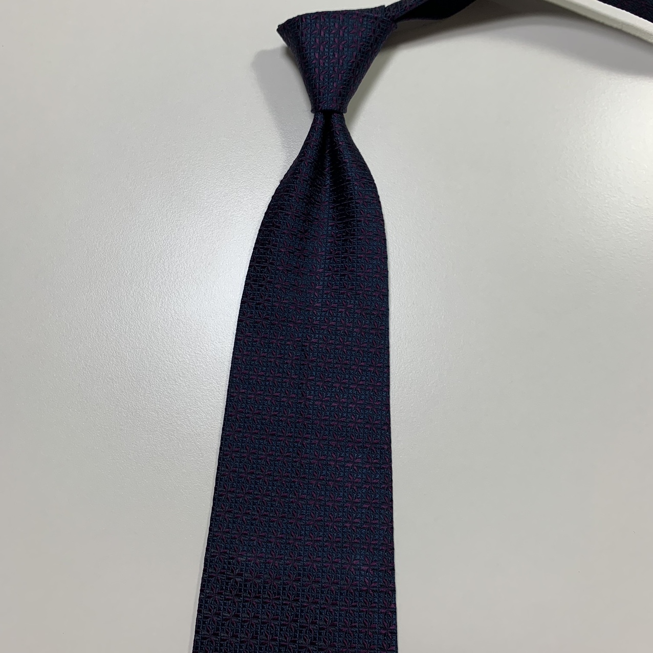 살바토레 페레가모(Ferragamo) 100실크 정장넥타이 A+등급 9.5cm : Luc.necktie