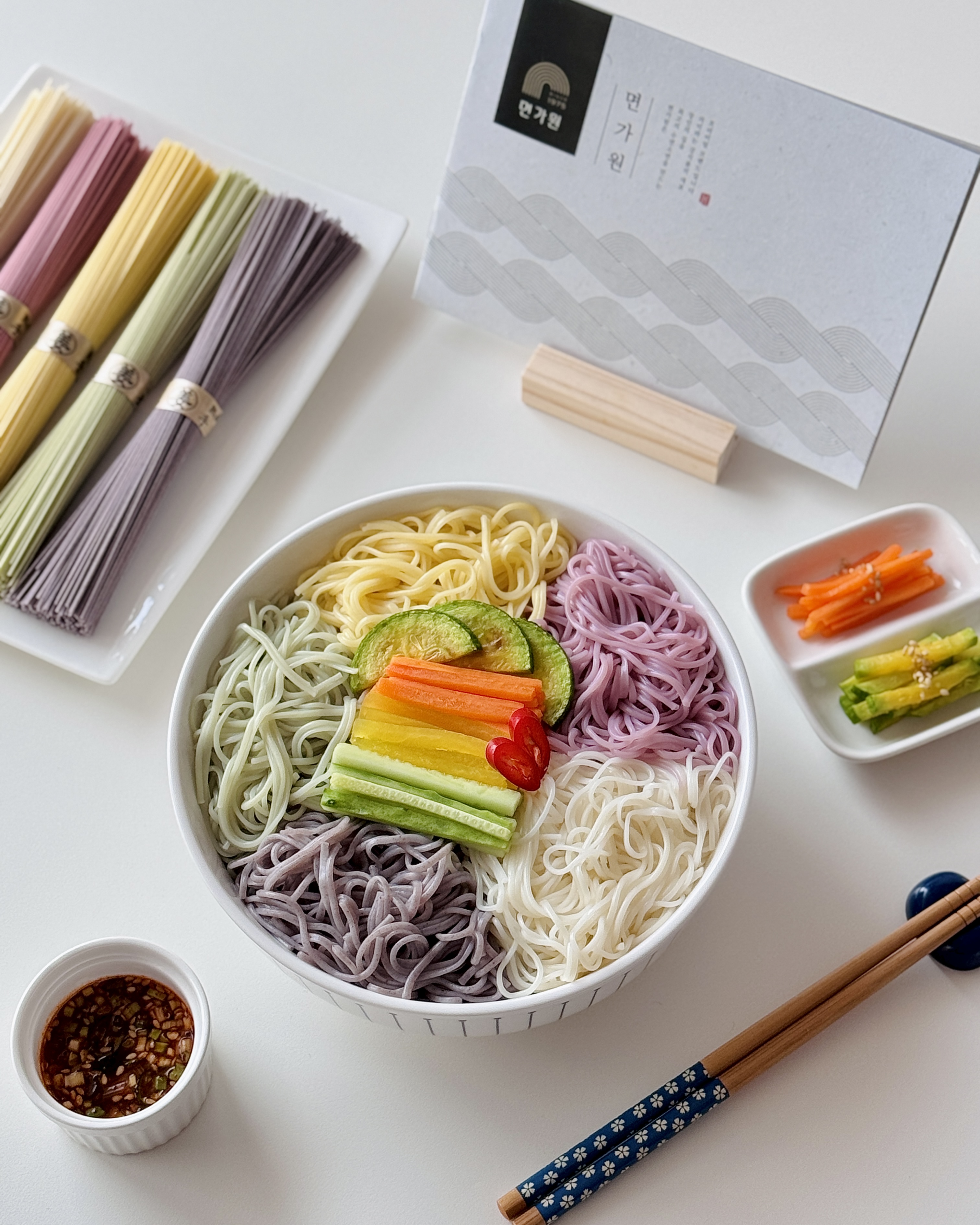 오색 수연소면 500g 5인분 천연재료 간편조리 발효국수 잔치국수 비빔국수 : 면가원 수연소면