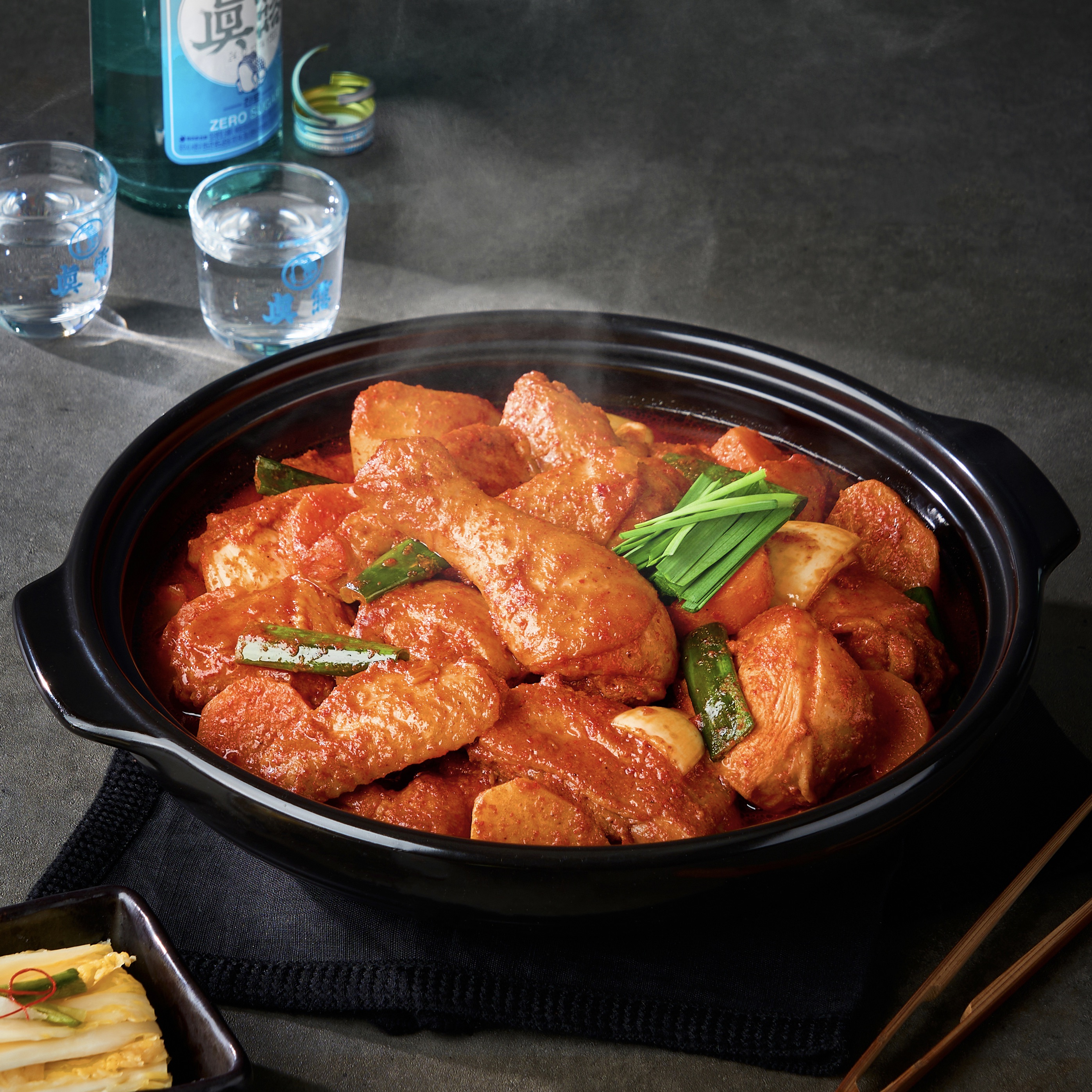 닭볶음탕 1.3kg 생과일 숙성 닭도리탕 간편 밀키트 : 곁드림 스토어