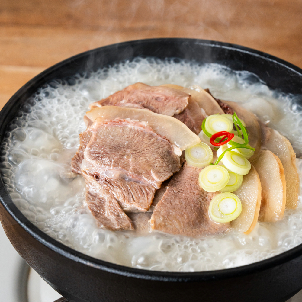 소머리곰탕 100% 국내산 한우 고기듬뿍 소머리국밥 550g : 오늘의돼지