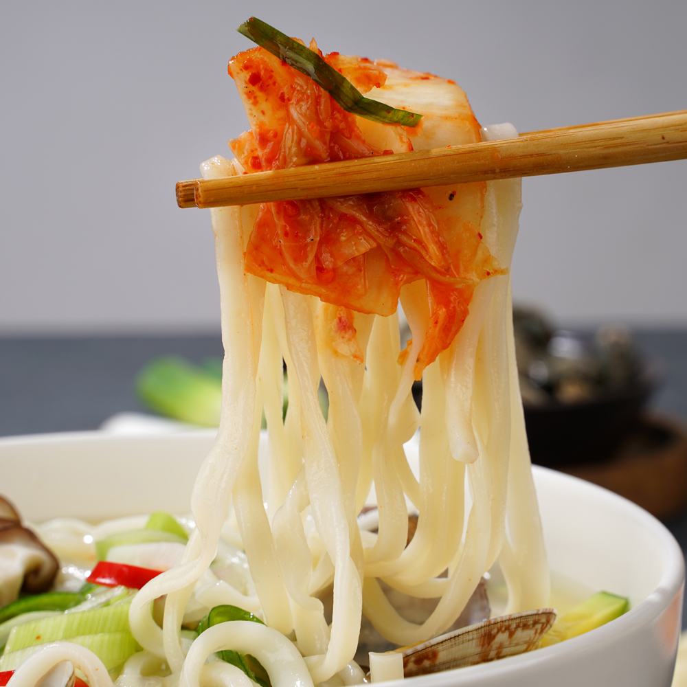 명동칼국수 3인분세트+명동마늘김치 1kg : 명동칼국수김치