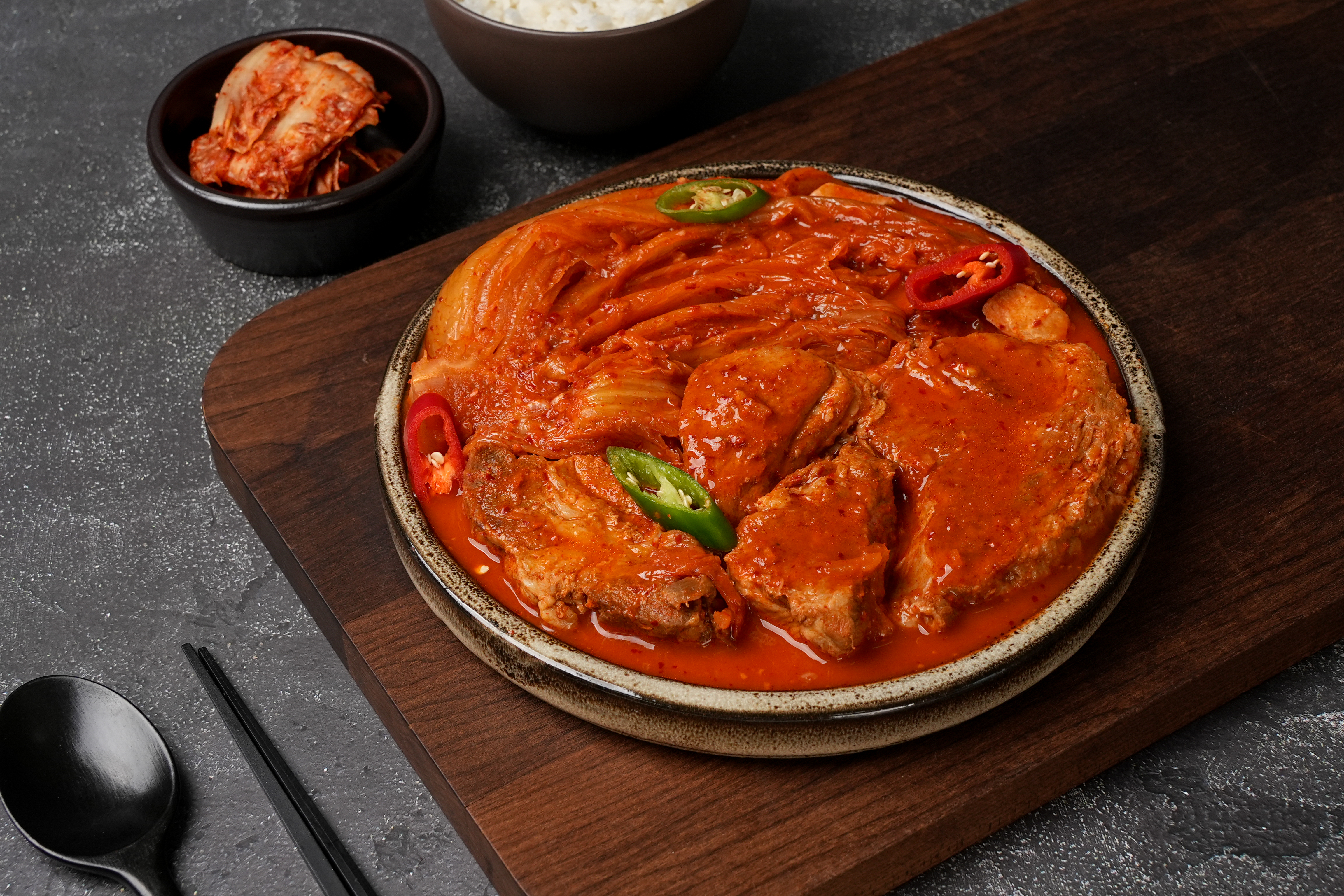 [이가네식품]이재수명인의 프리미엄 명인김치찜 1-2인분 700g 1개 : 명인이가네식품