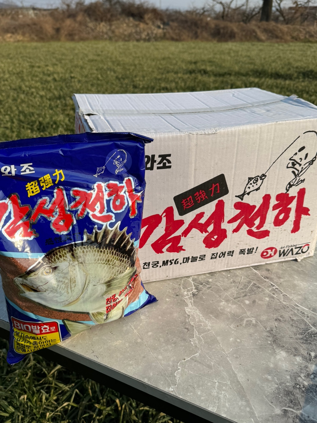 와조 감성천하 1박스-10개입 감성돔 최고급 집어제 감성돔 낚시 바다 낚시 정우 크릴 : 바다 낚시방