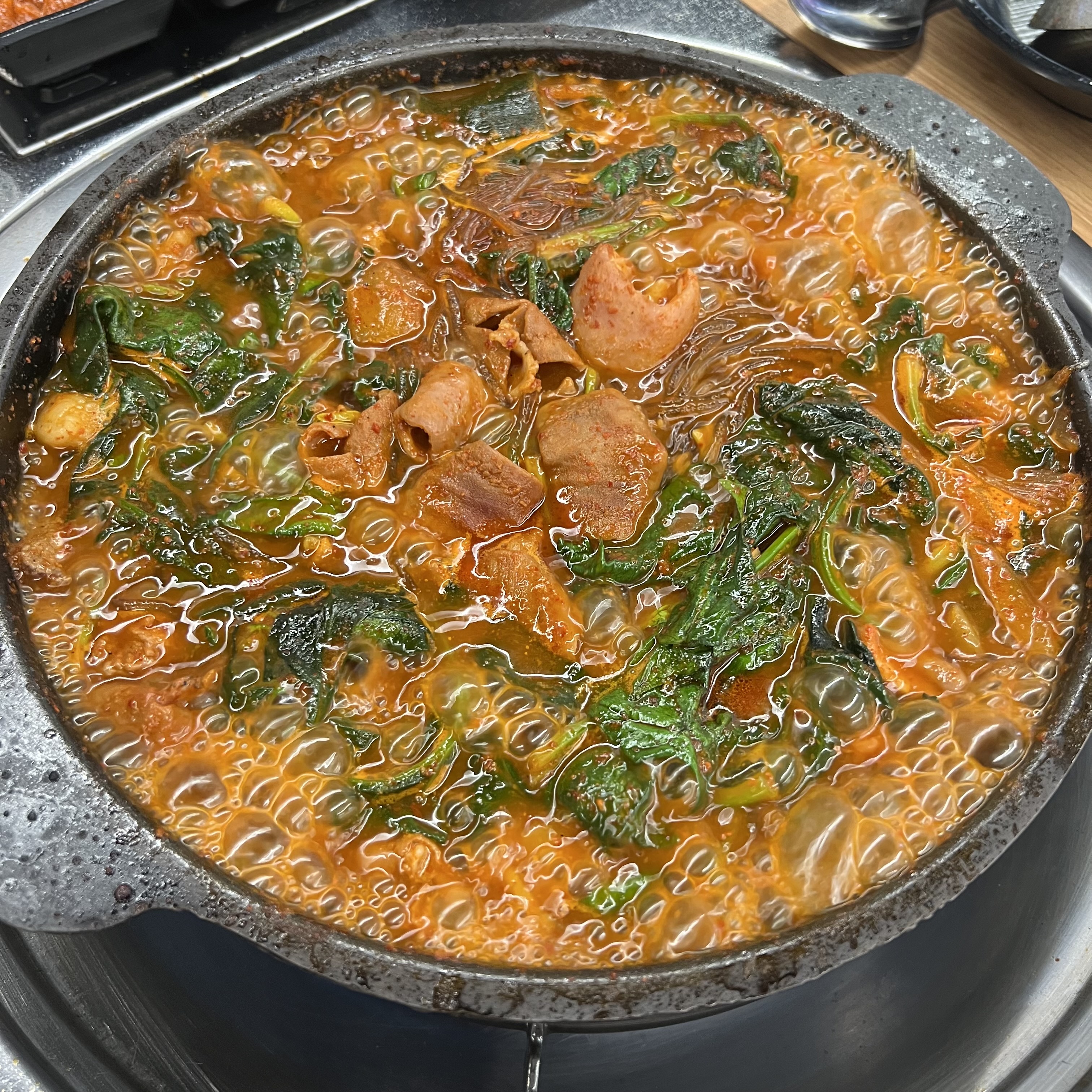 [솔밭곱창] 돼지곱창전골 밀키트 2인 / 순천 50년 전통 곱창전골 캠핑,집들이,술안주,간편요리 : 솔밭곱창