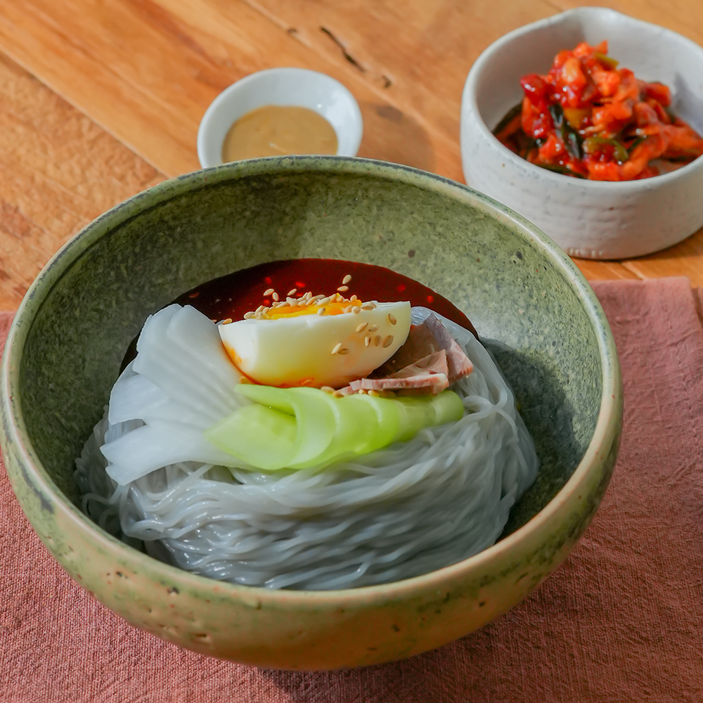 [함흥명가홍현] 맛보장 수제양념 감칠맛 함흥냉면 4인분 새콤달콤 비빔냉면 : 이츠앤제이