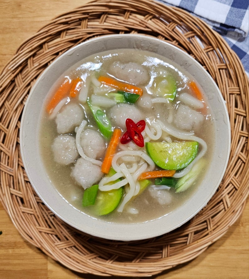 잔치국수분말 감자옹심이 칼국수 수제비 육수 1kg : 모인마켓