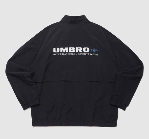 엄브로 25SS 클래식 스탠넥 웜업 바람막이 자켓 UQ221CJK41 블랙 BLK : 스포츠매니아의 정품쇼핑몰