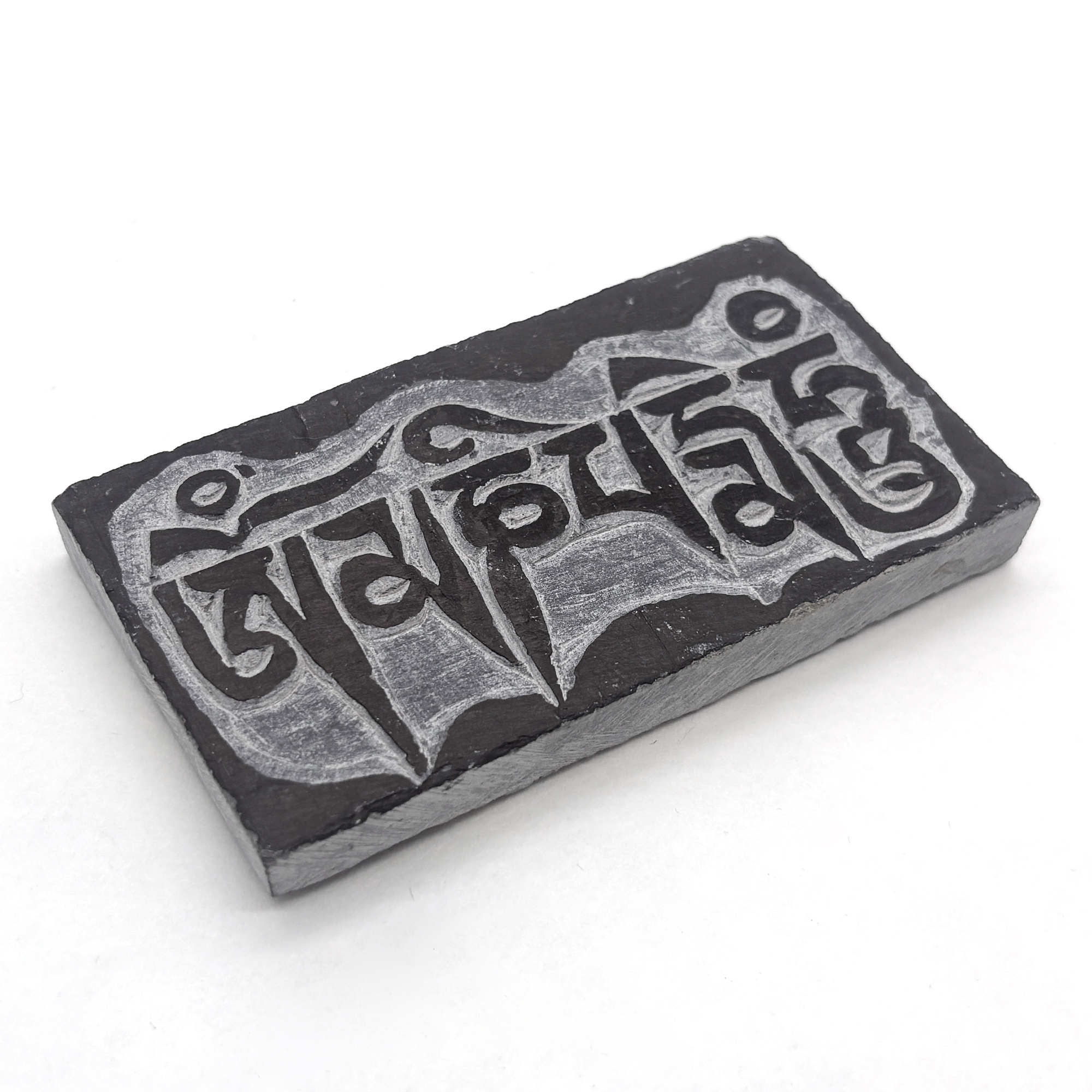 옴마니반메훔 스톤오브제 블랙A 티베트 만트라 진언 90x50x10mm : 희날
