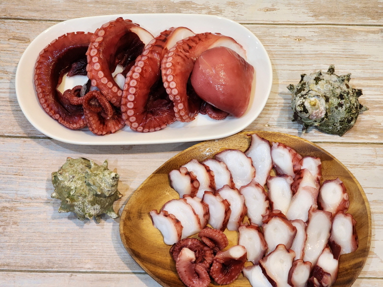 자연산 활 자숙 문어 1.5kg 이상 제수용 참문어 초대왕문어 숙회 : 어반농수산