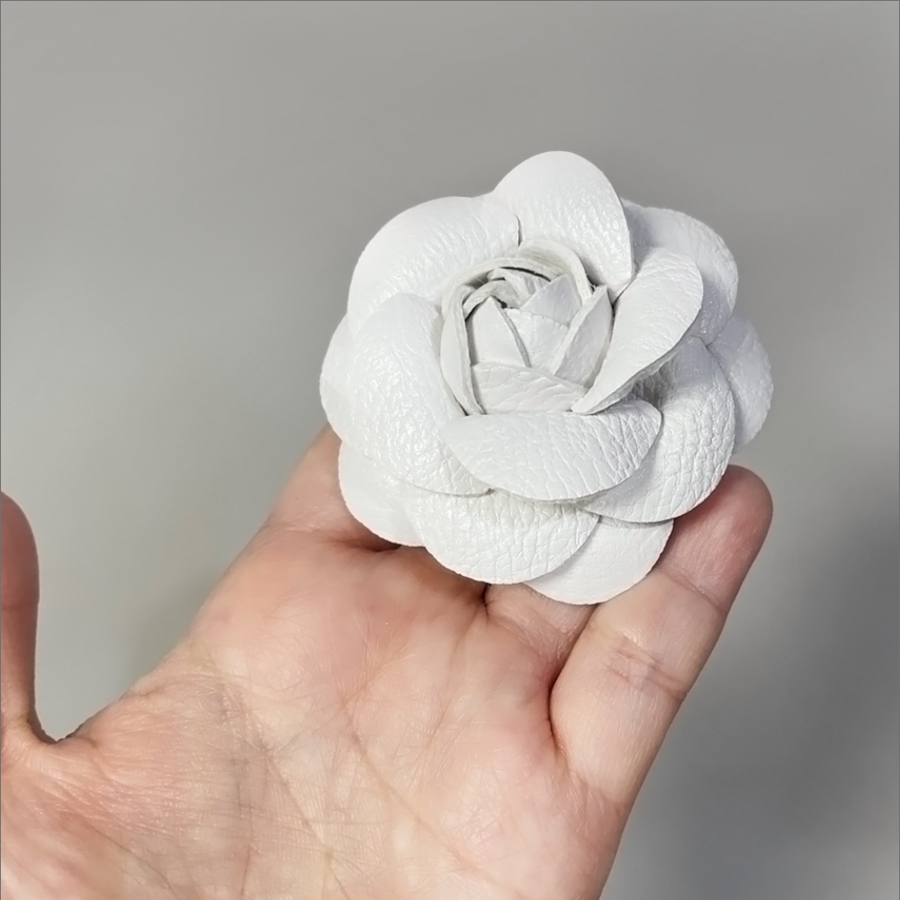 DIY 부자재 데코 리폼 재료 가죽 장미 카멜리아 까멜리아 장식 꽃  : 하늬통상