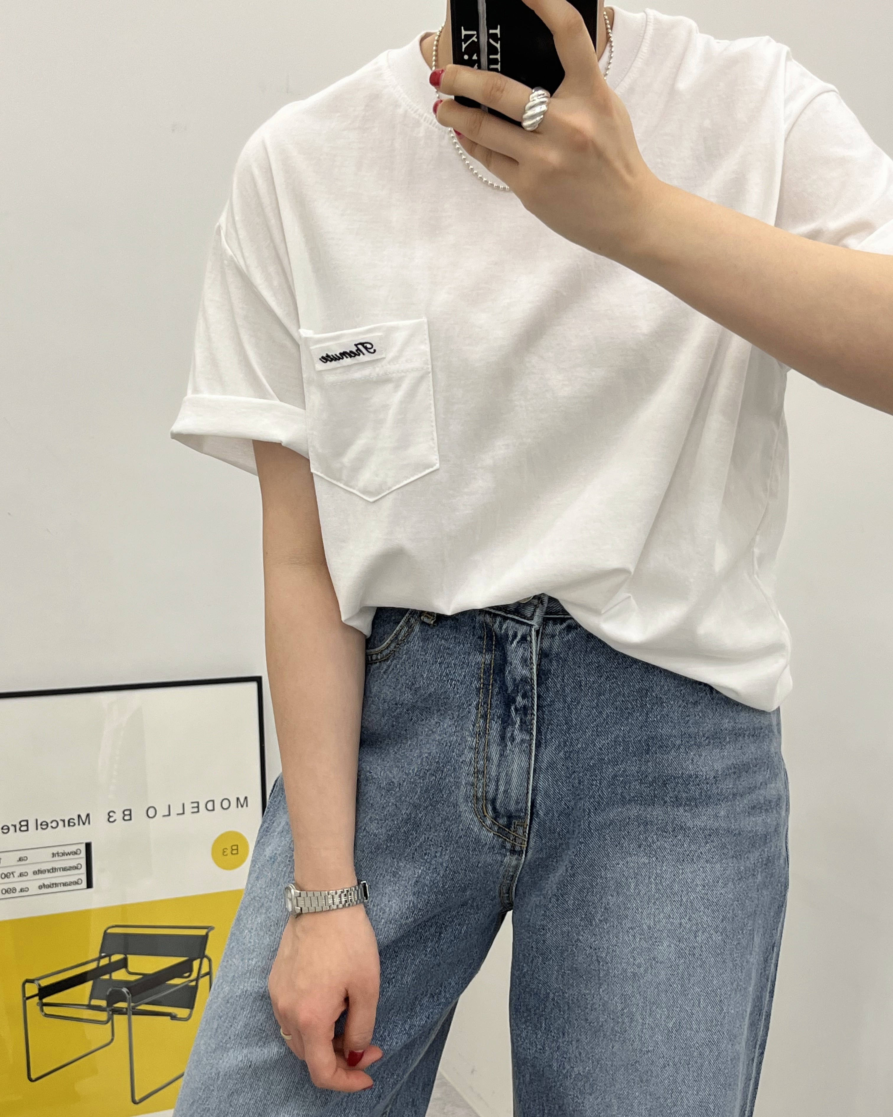 오니 루즈핏 무지 포켓 자수 라벨 반팔티 : 희노니