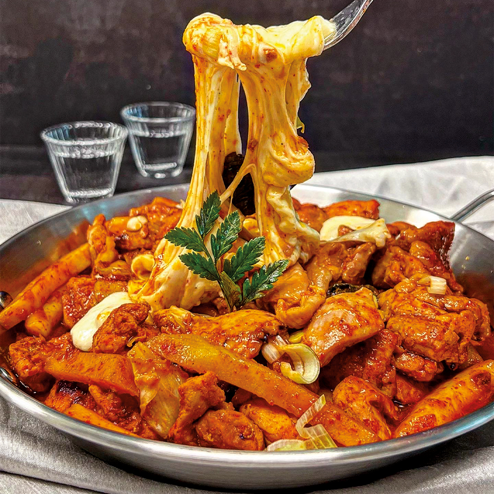 [비와별닭갈비] 비와별닭갈비 양배추, 떡, 깻잎 등 야채포함 춘천맛집 밀키트 숯불 철판 닭갈비 캠핑 홈파티 철판닭갈비 캠핑요리 : 비와별닭갈비