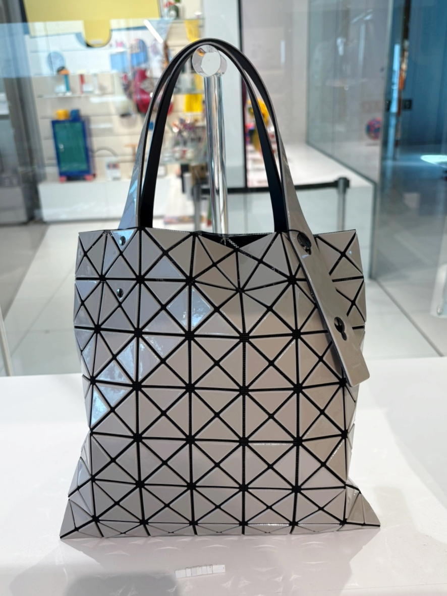 [바오바오] 25년 4월 프리즘 메탈릭 토트백 7x7 AG527 (그레이지) : JAPAN GOODS